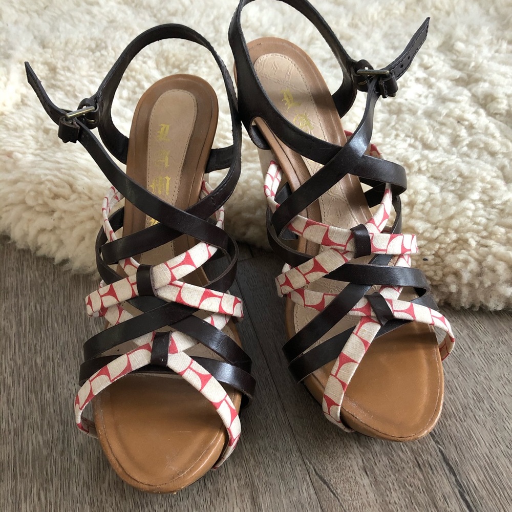 L.A.M.B.Leather + Half Moon Linen, Wooden Wedges